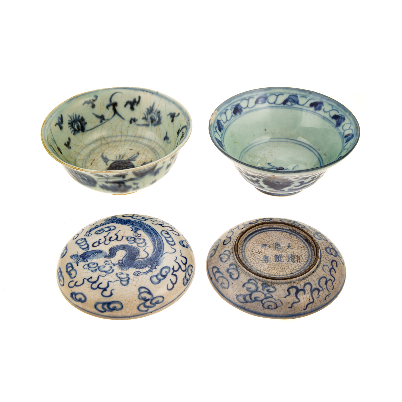 THREE CHINESE BLUE & WHITE PORCELAIN