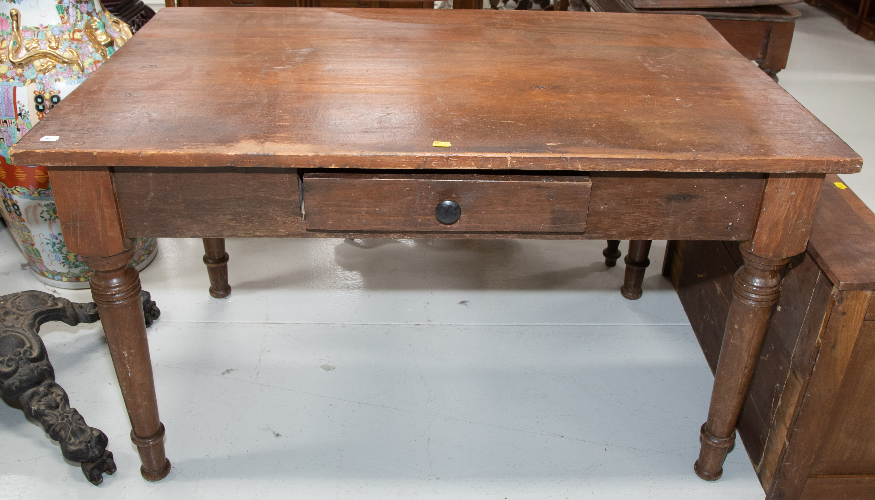 ANTIQUE PINE COUNTRY KITCHEN TABLE 3383c8