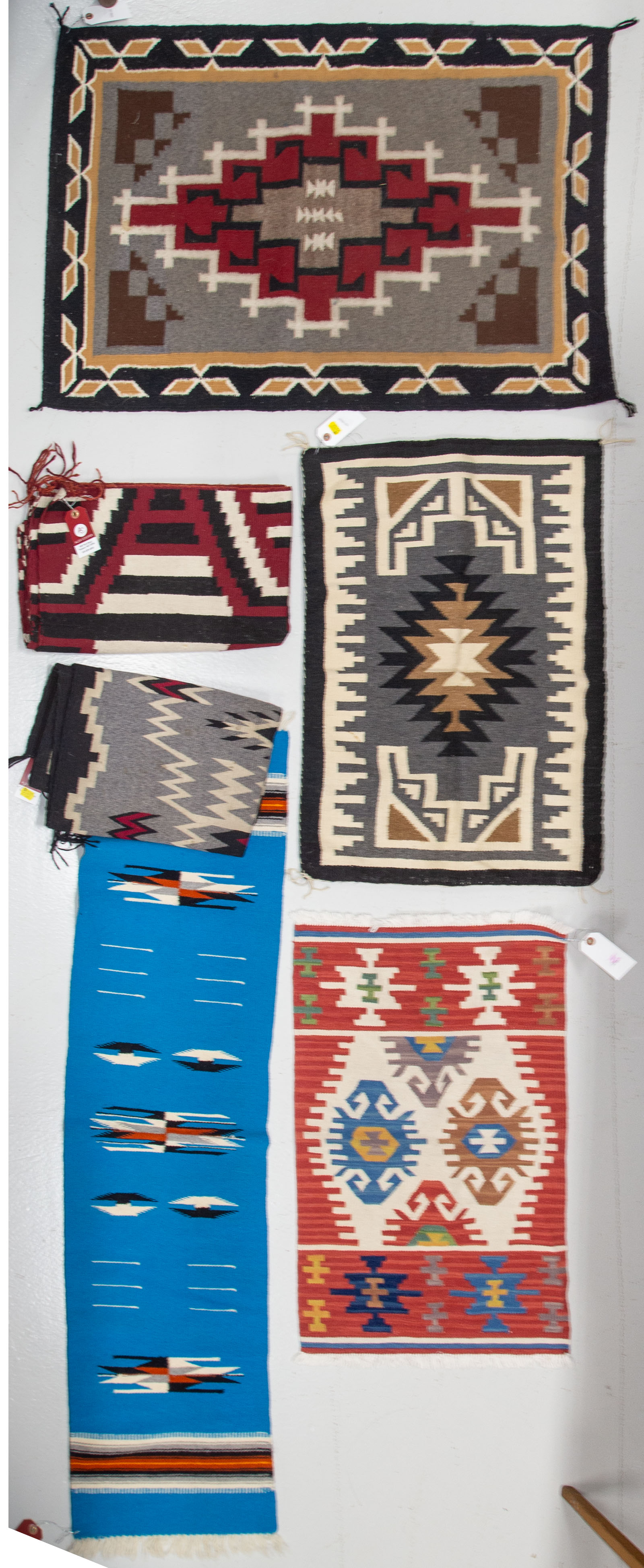 SIX AMERICAN INDIAN STYLE THROW 338410