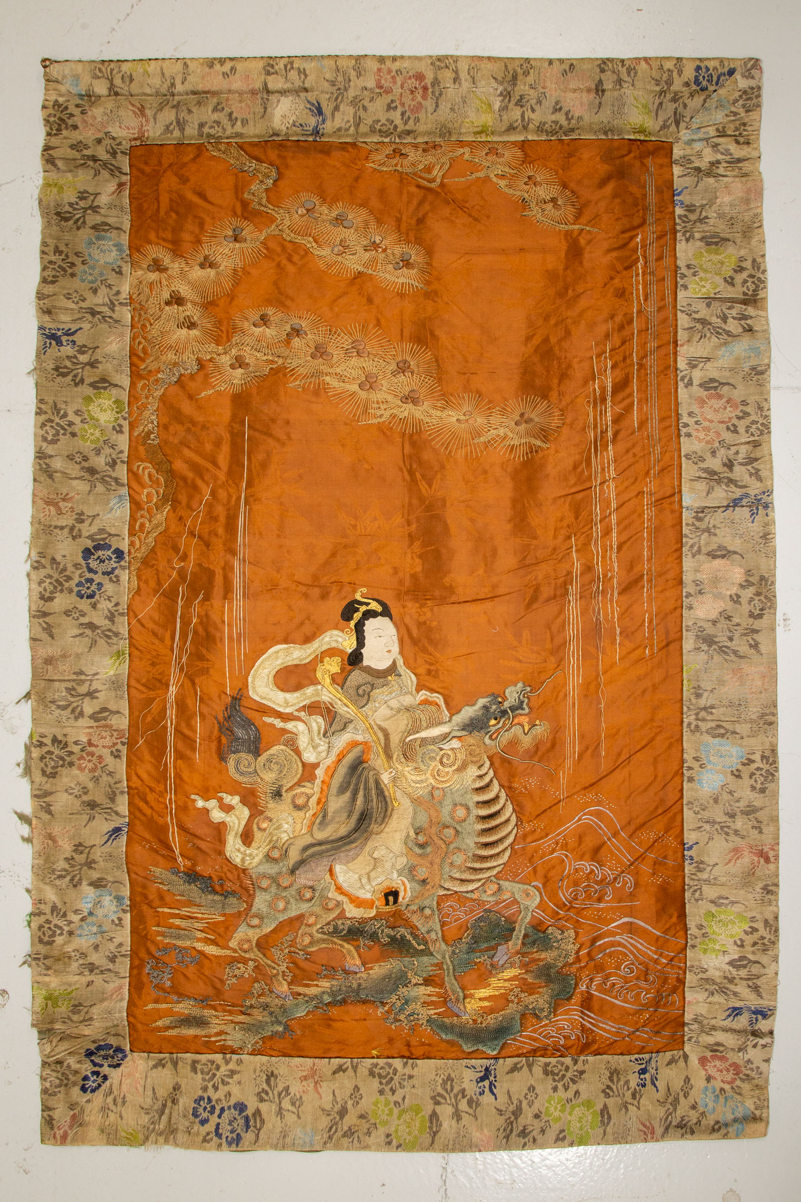 ANTIQUE JAPANESE EMBROIDERED WALL