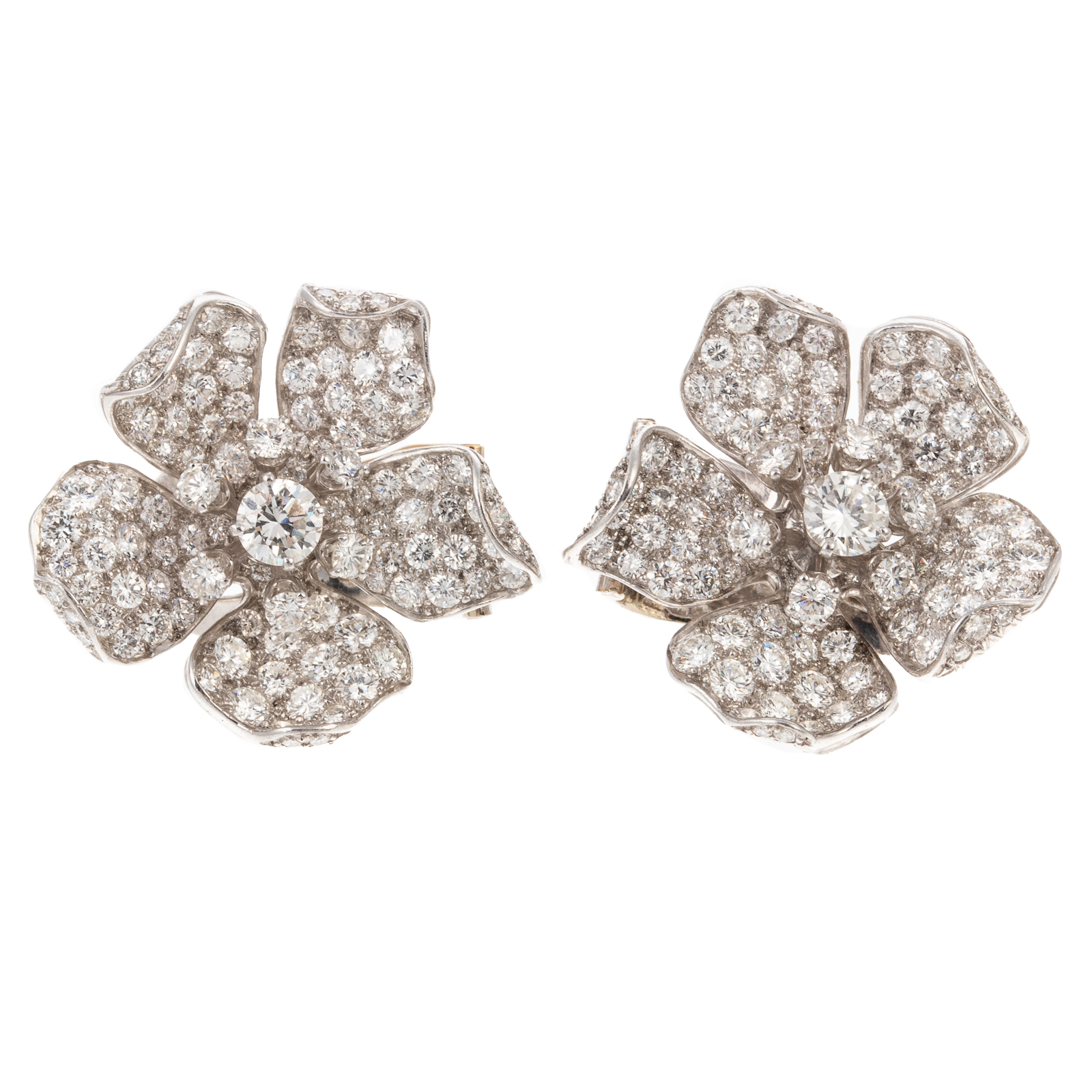 A SPECTACULAR PAIR OF DIAMOND FLOWER 338537