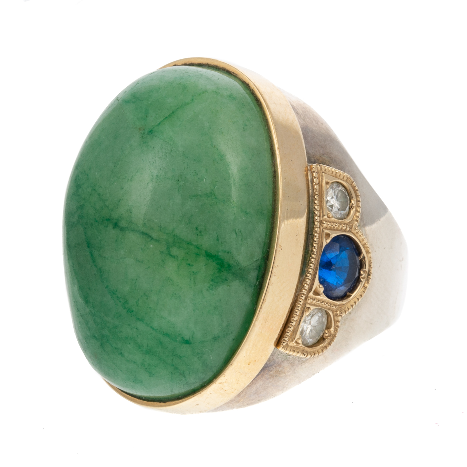 A LARGE JADE RING IN STERLING  338594