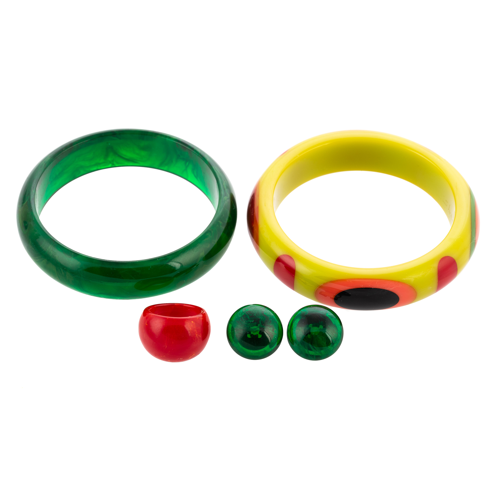 A PAIR OF BAKELITE BRACELETS EARRINGS 338644