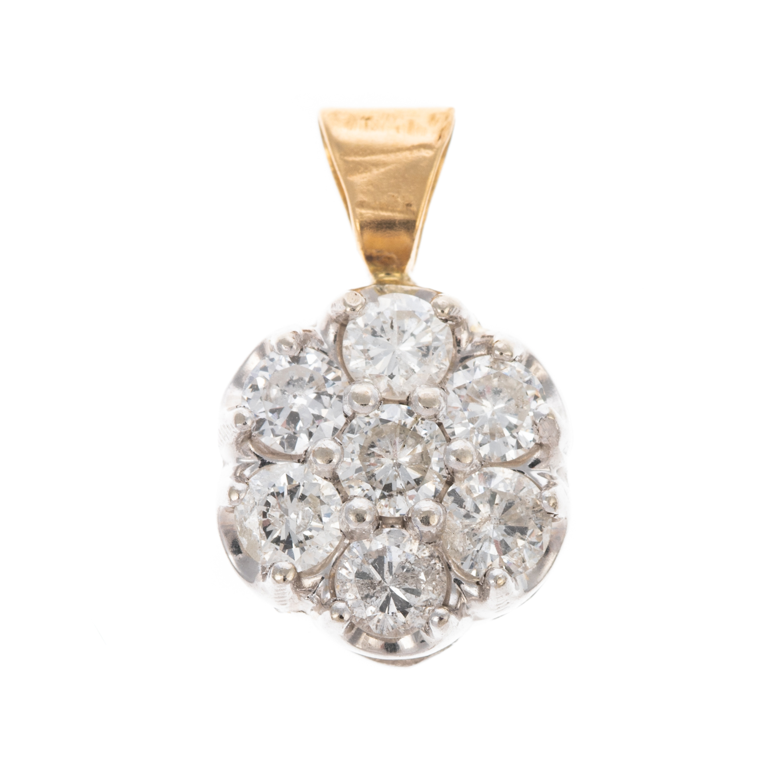 A ROUND BRILLIANT DIAMOND CLUSTER