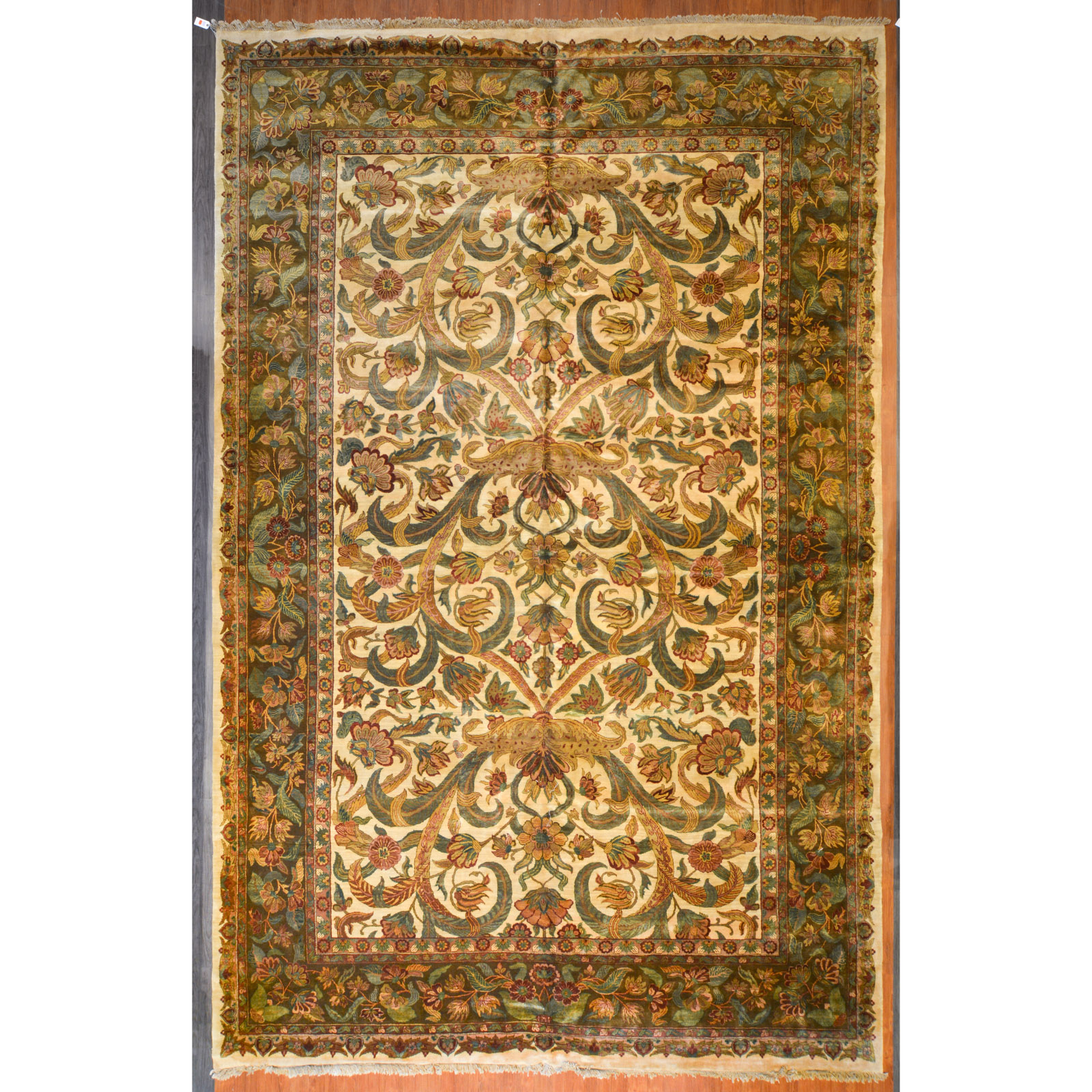 INDO AGRA RUG, INDIA, 11.11 X 18.6