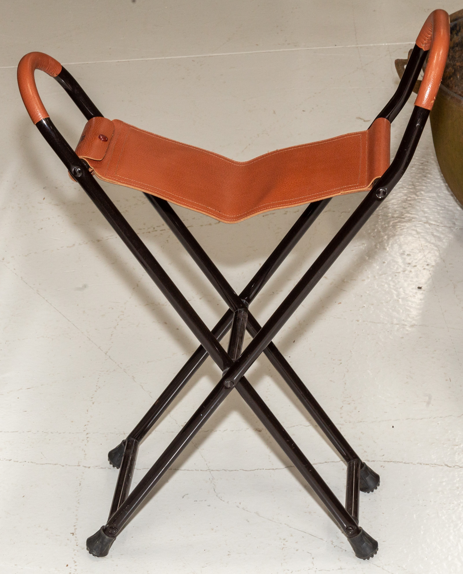 GAMEBIRD FOLD UP CHAIR Labeled