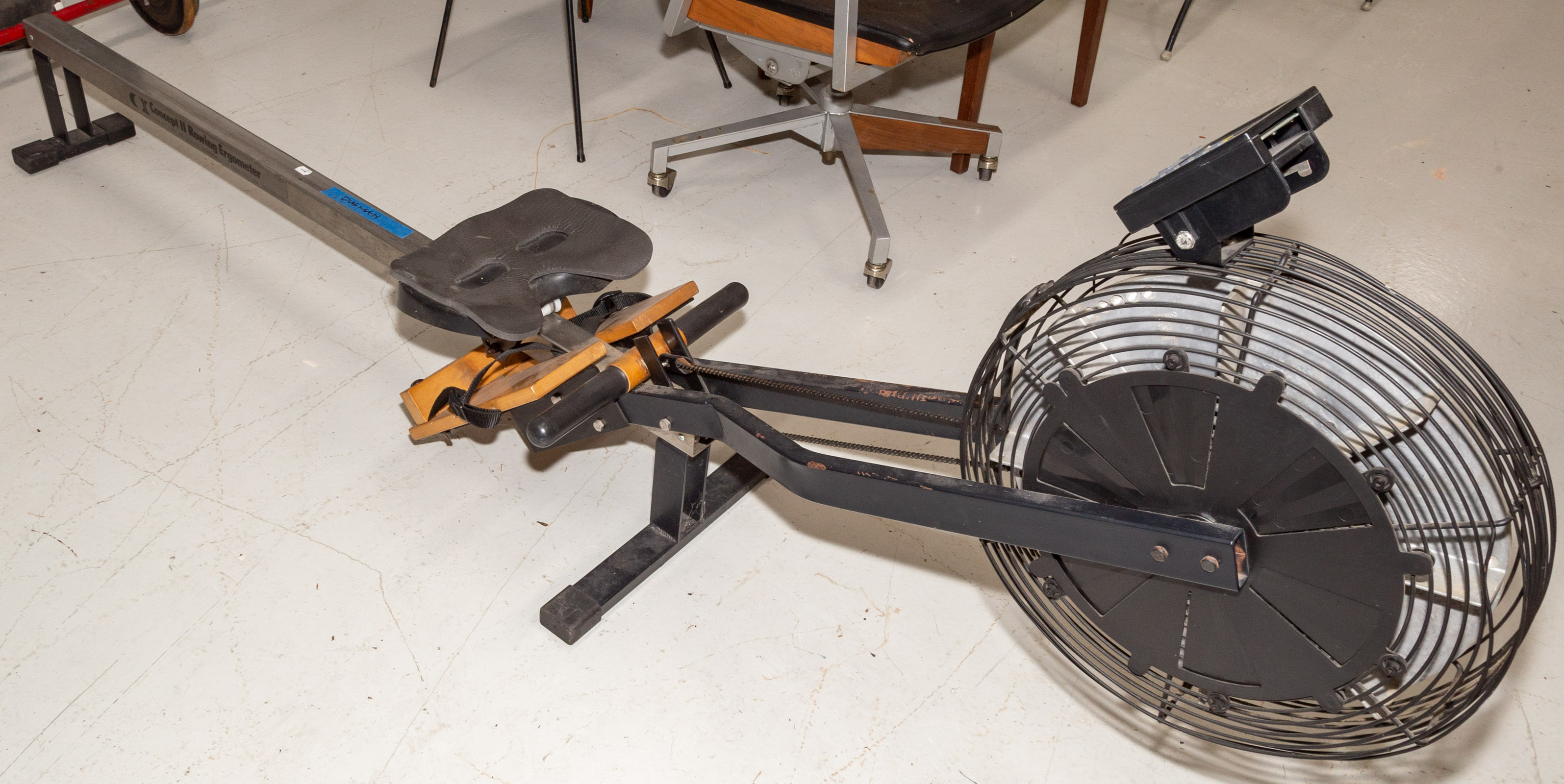 CONCEPT 2 ROWING MACHINE .