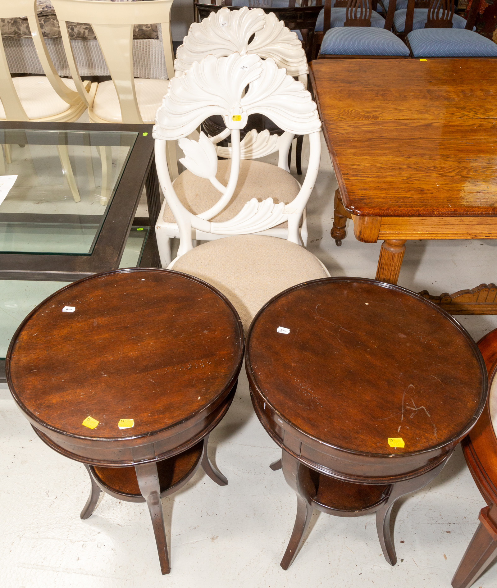 A PAIR OF OCCASIONAL TABLES A 338b97