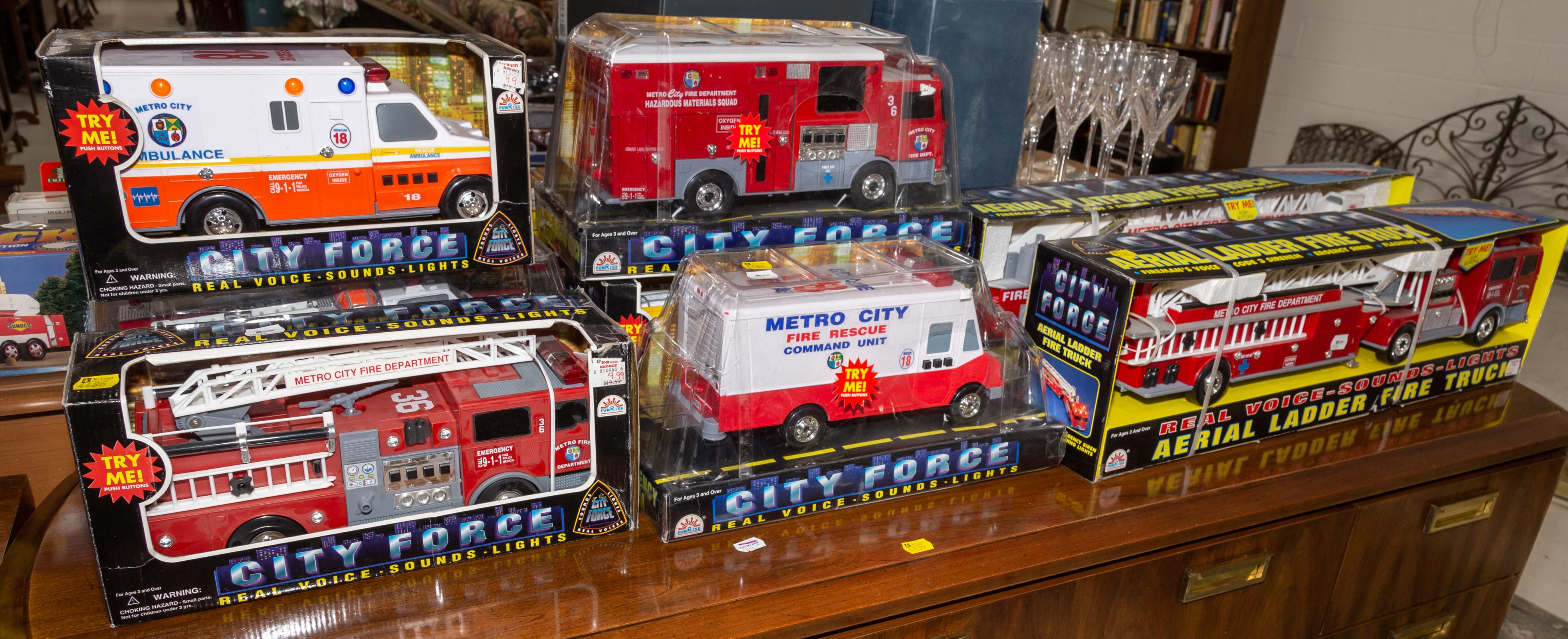 EIGHT CITY FORCE PLASTIC FIRE EMERGENCY