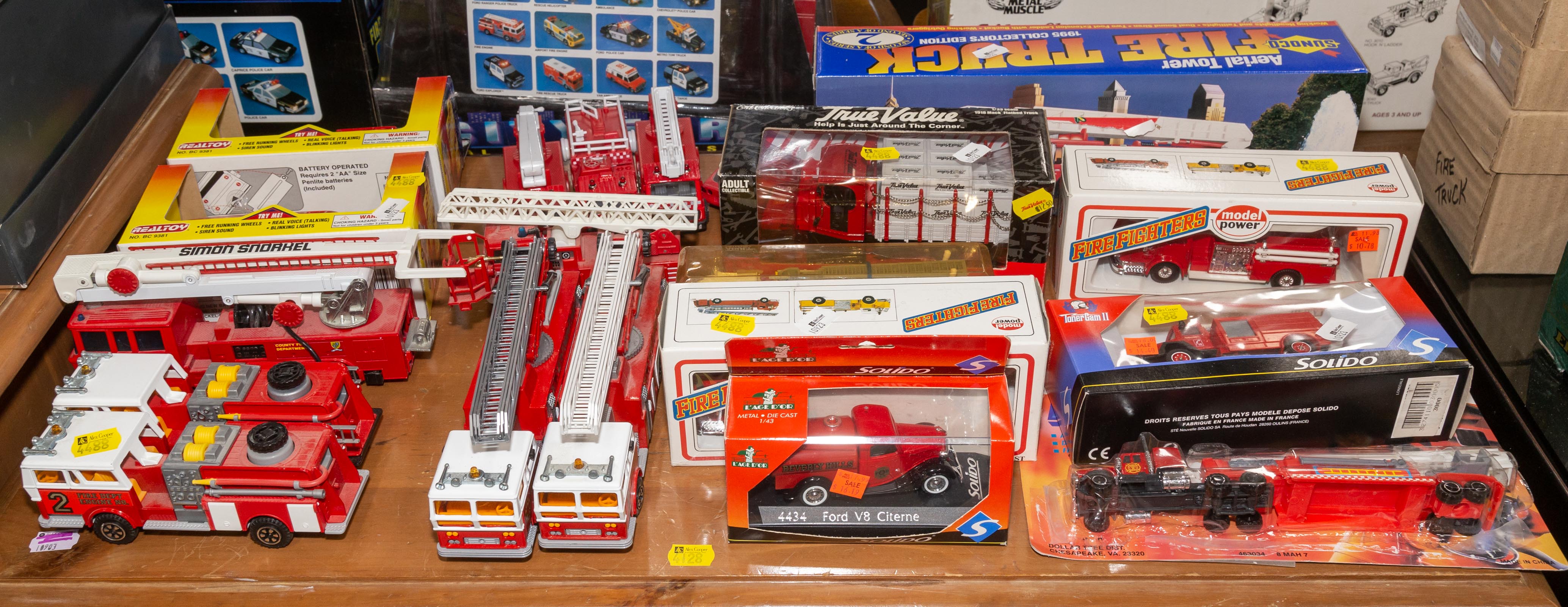 ASSORTED DIECAST PLASTIC FIRE 338c1a
