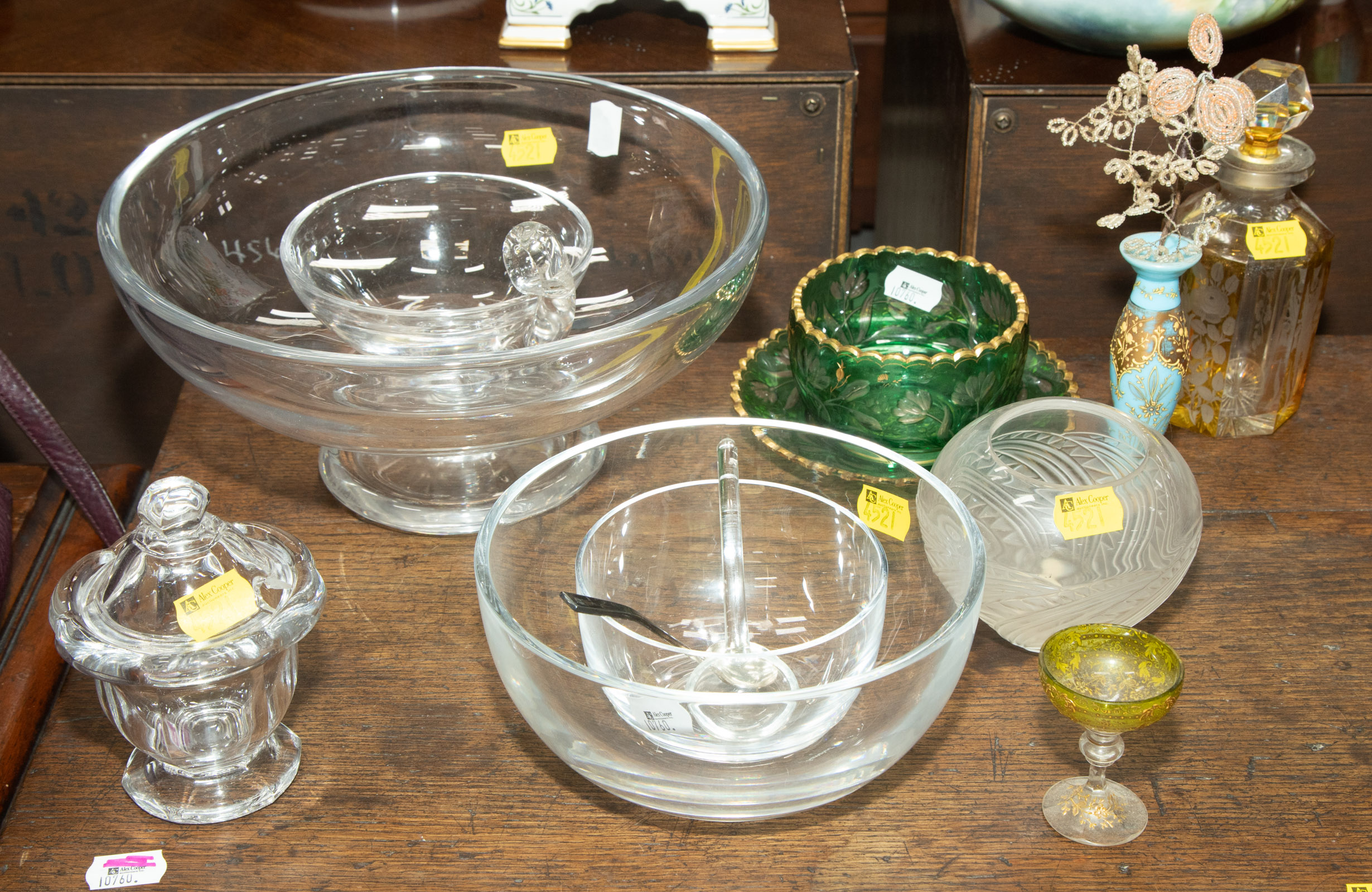 ASSORTMENT OF QUALITY GLASSWARE 338c3b