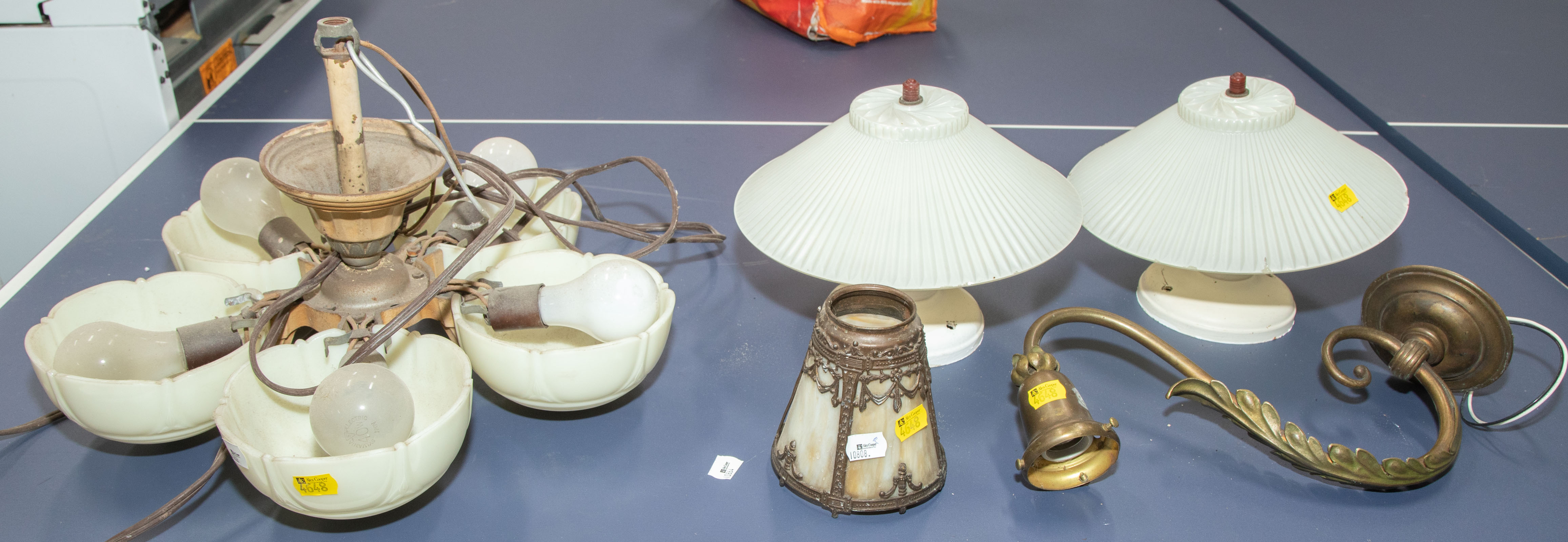SELECTION OF LIGHTING Including