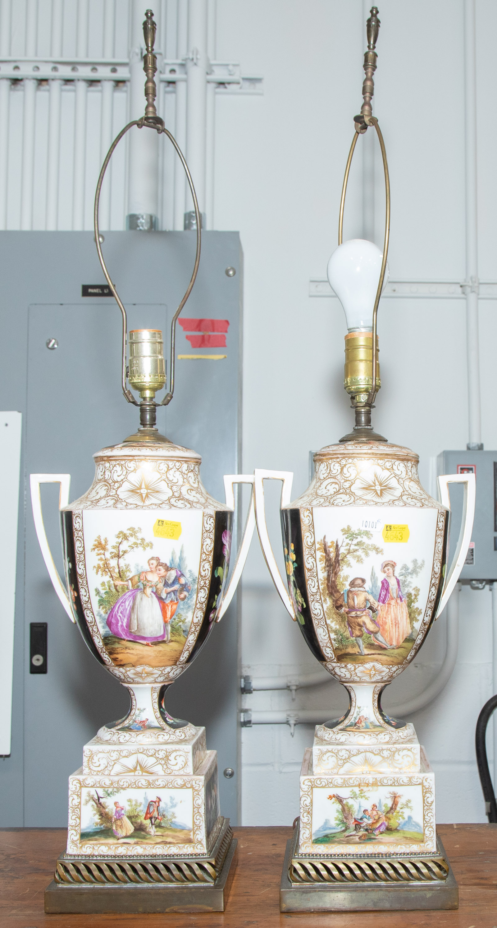A PAIR OF GERMAN PAINTED GILT 338cb0