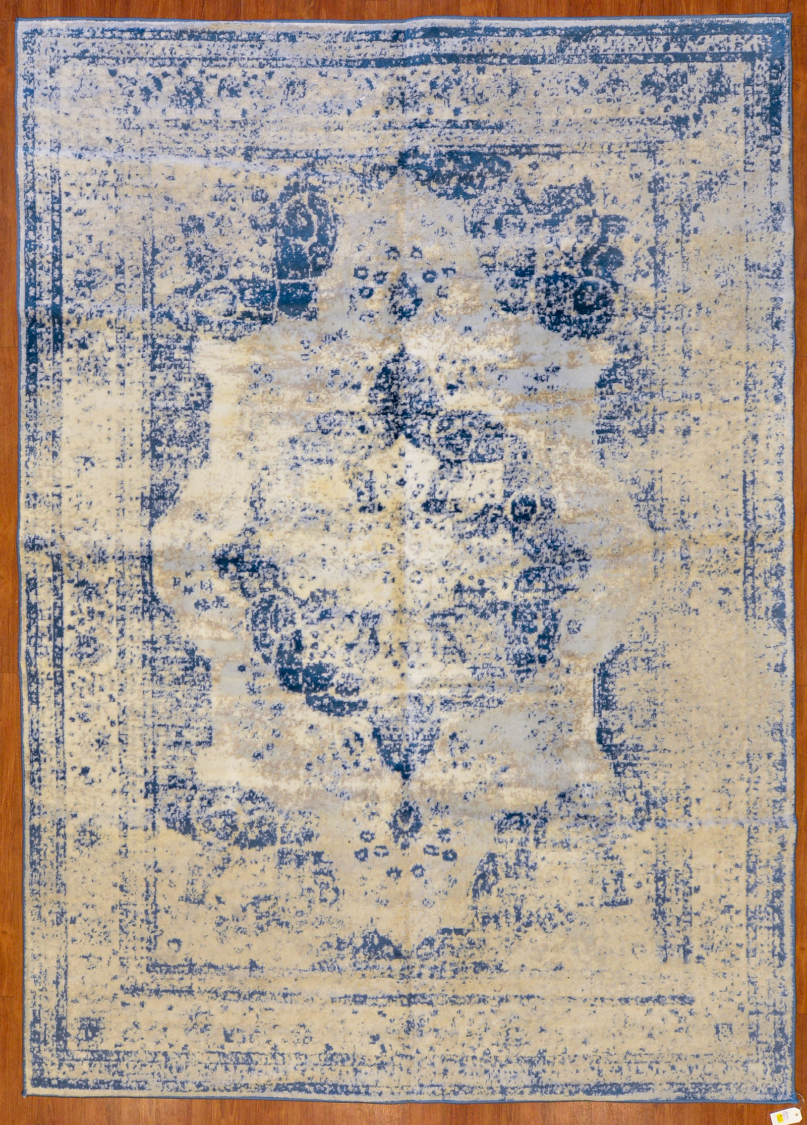 OUSHAK STYLE MACHINE MADE RUG  338cfc