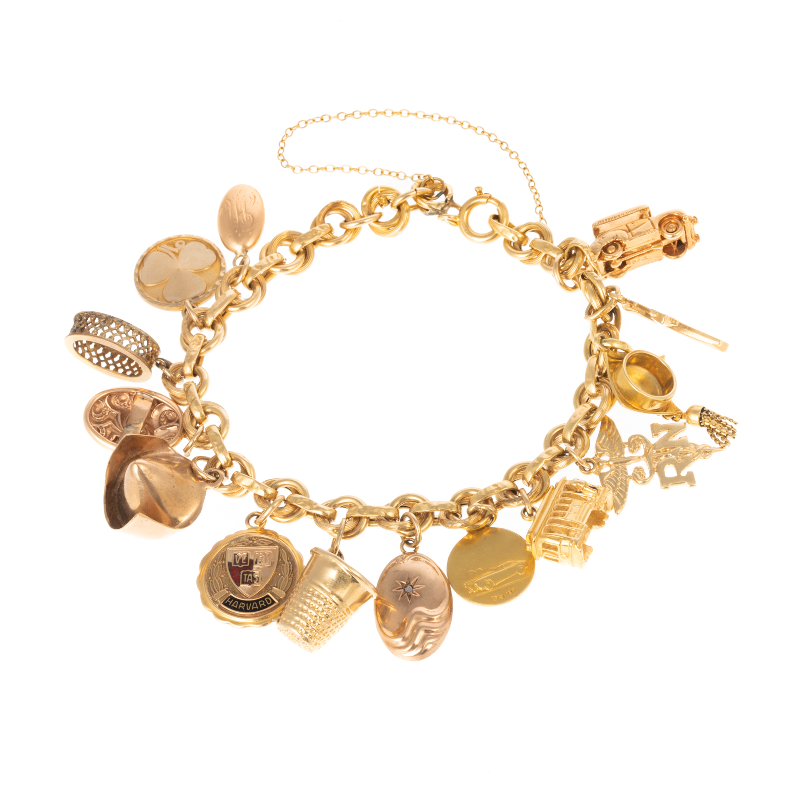 A 14K YELLOW GOLD CHARM BRACELET