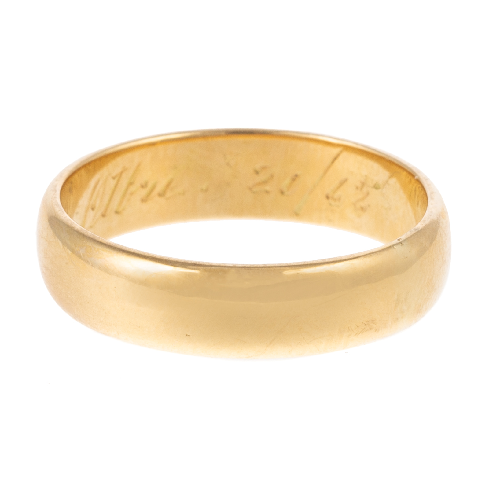 AN 18K YELLOW GOLD WEDDING BAND 18K