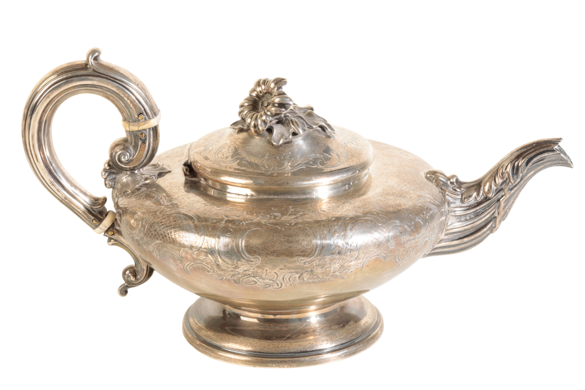 A WILLIAM IV SILVER TEAPOT, by