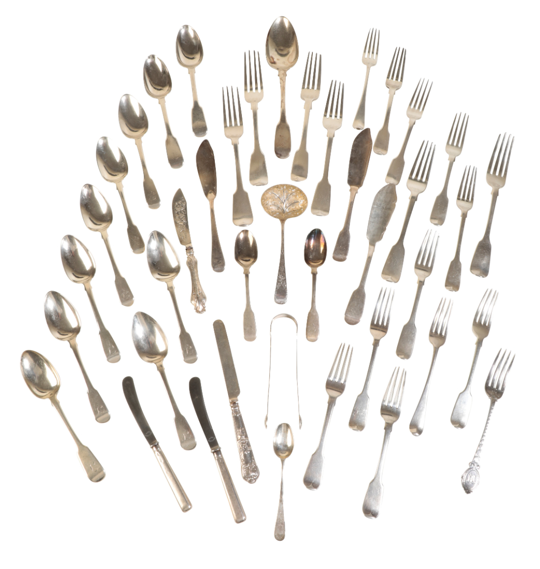 A QUANTITY OF SILVER FLATWARE,