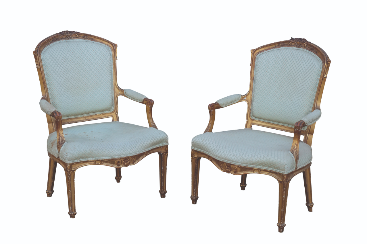 A PAIR OF LOUIS XV STYLE GILTWOOD 33904e