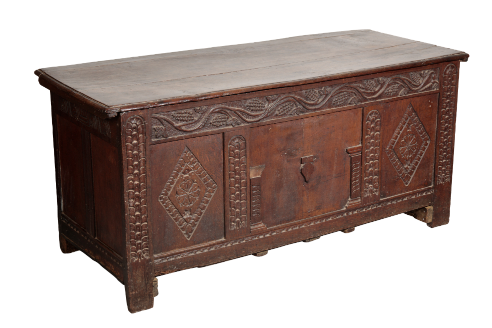 A SUBSTANTIAL JACOBEAN OAK COFFER,