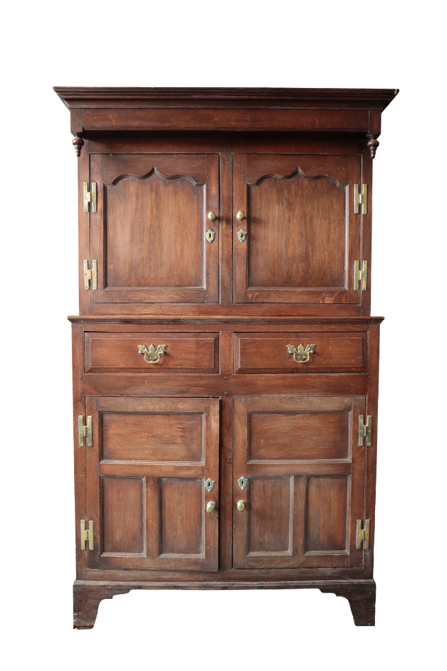 A 19TH CENTURY OAK CUPBOARD the 33908e