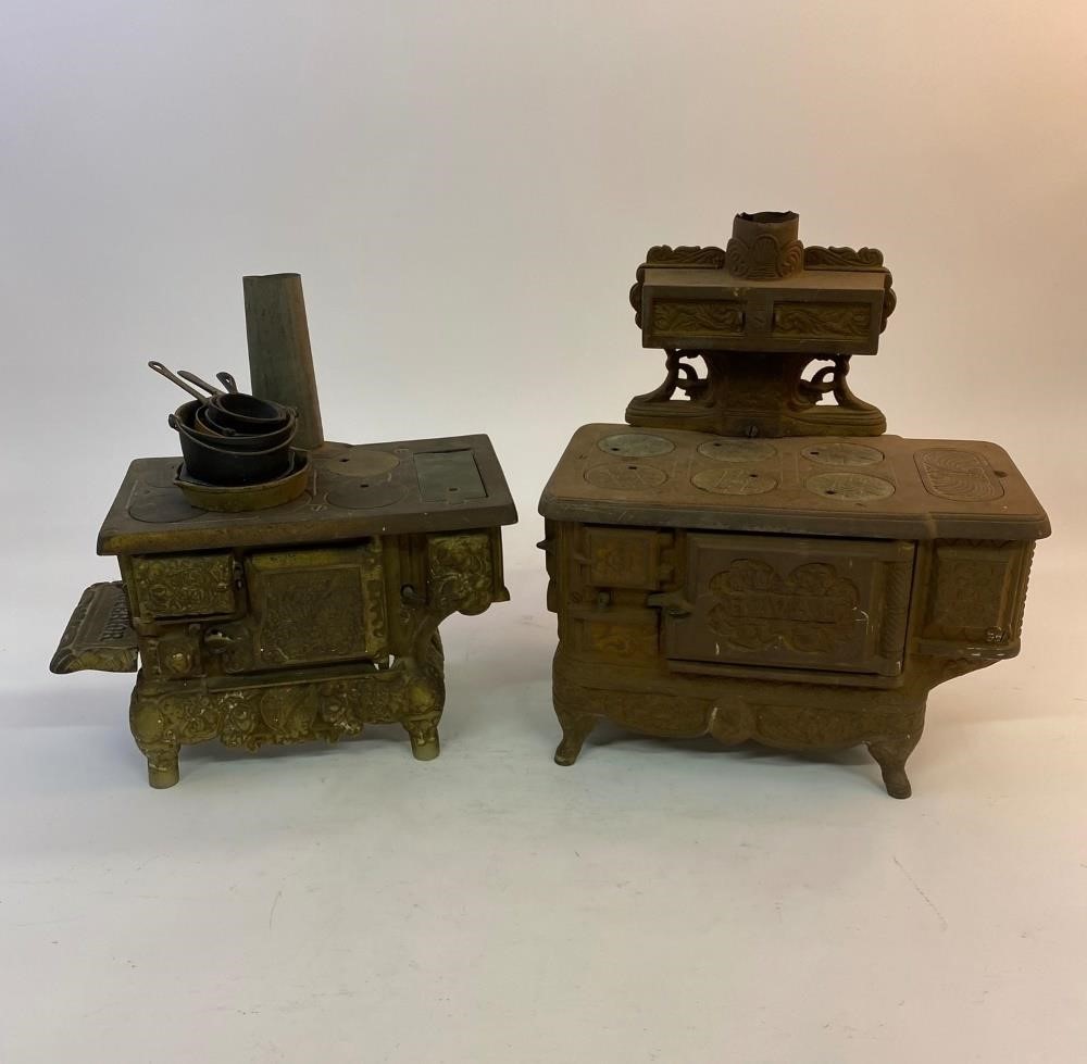 Rival salesman sample cast iron stove