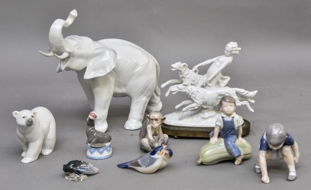 Royal Doulton elephant 10.5"h x