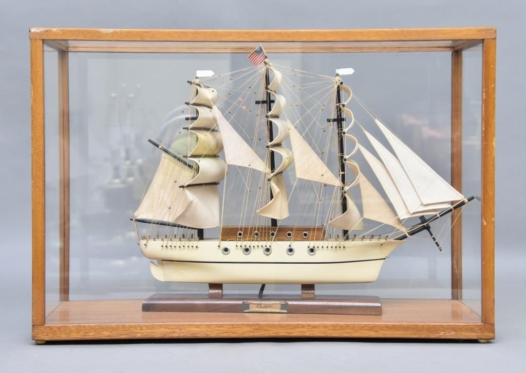 Glass cased clipper ship model  339102