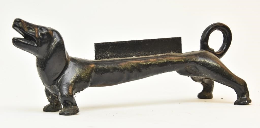 Cast iron dachshund boot scraper
7"h