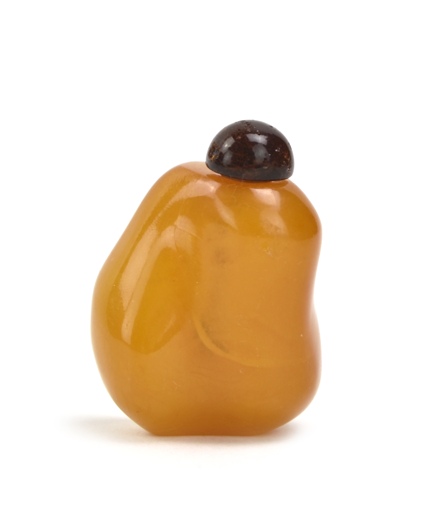 CHINESE BEESWAX SNUFF BOTTLE a