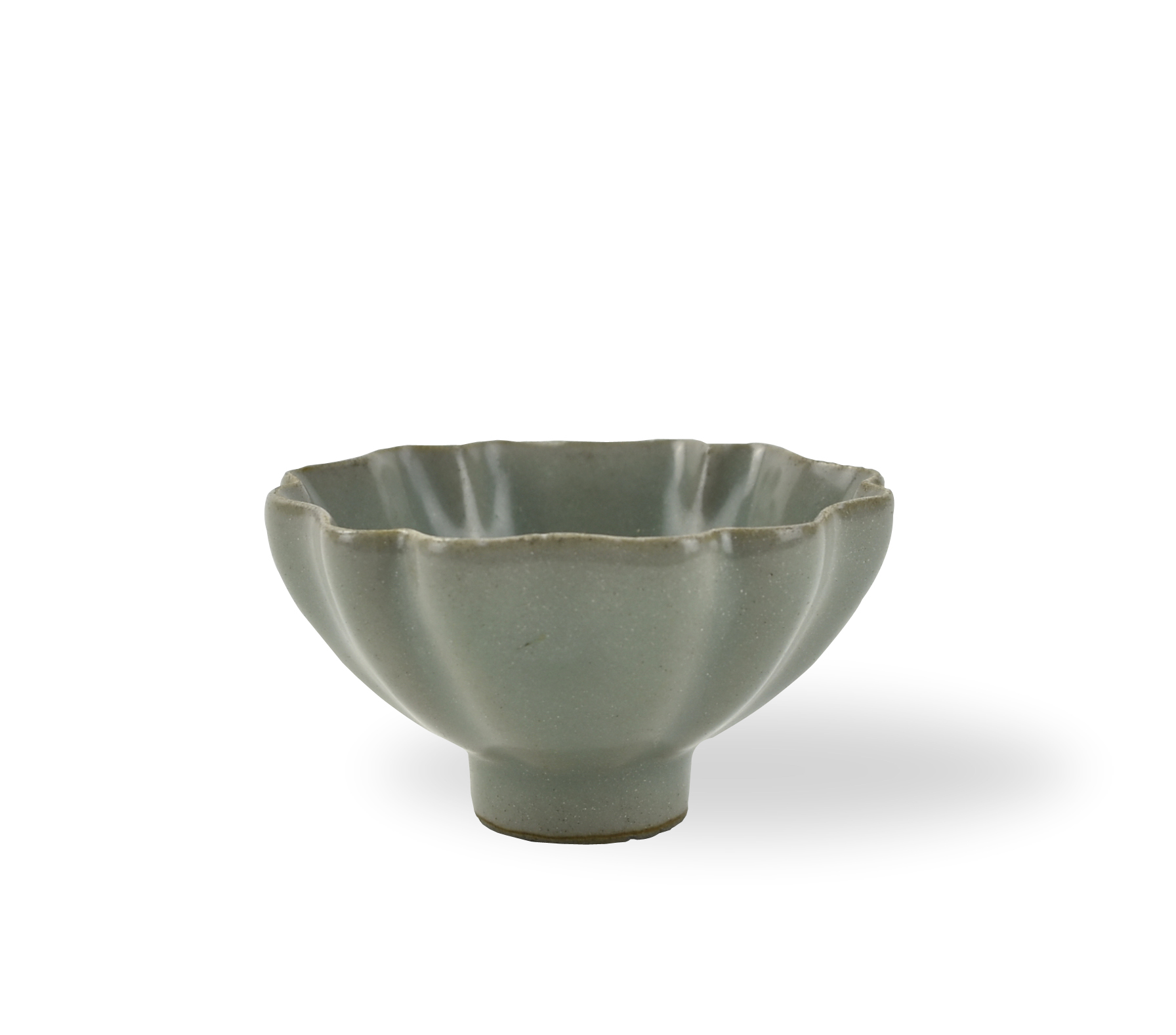 SMALL CHINESE LONGQUAN WARE FOLIATE 33921a