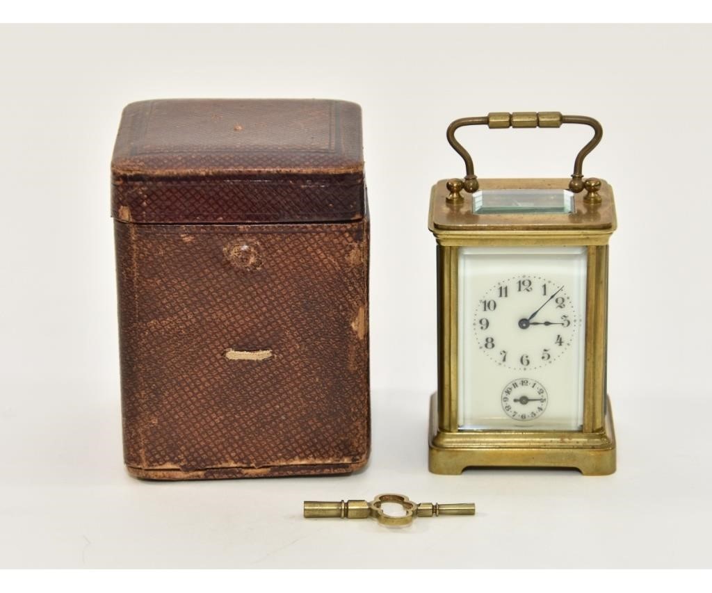 Small French traveling alarm clock 3392ff