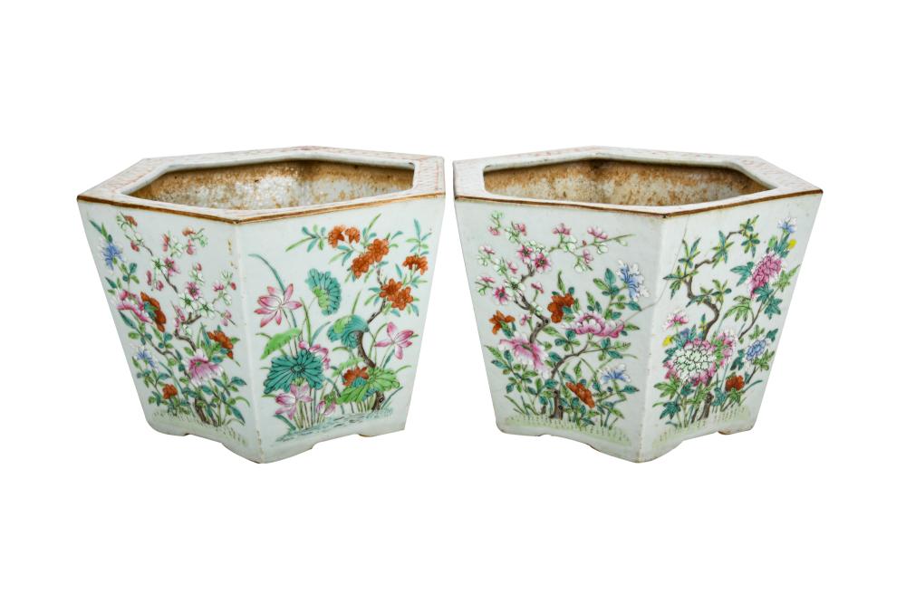 PAIR OF CHINESE PORCELAIN CACHEPOTSunmarked,