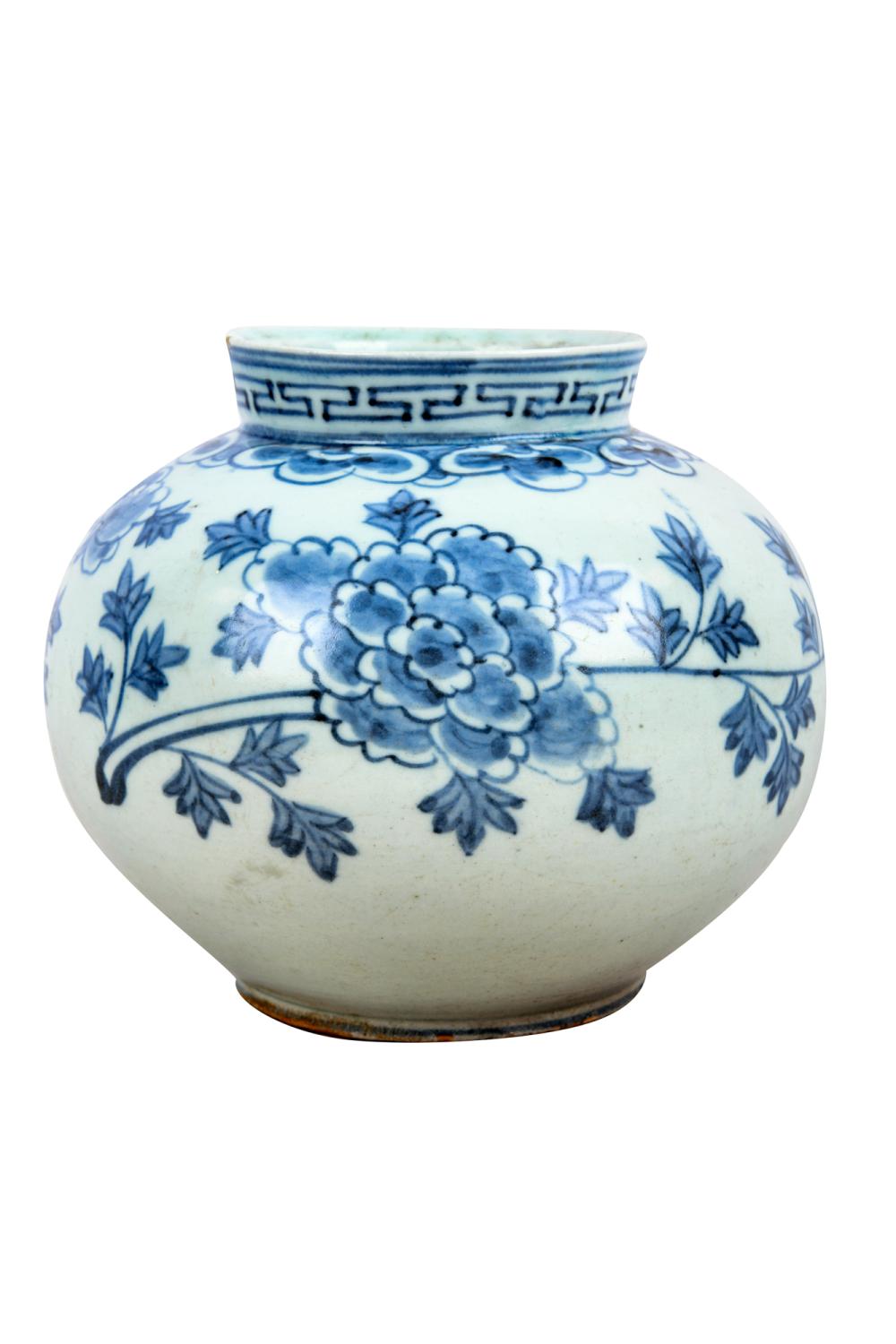 KOREAN BLUE WHITE CERAMIC JARJoseon 336d14