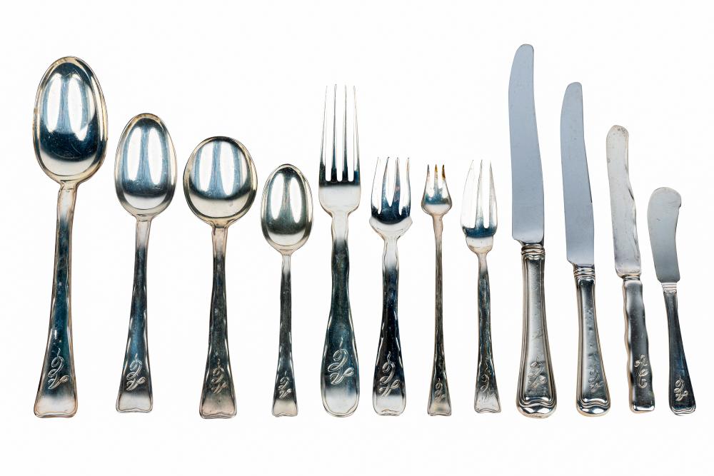 TIFFANY STERLING FLATWARE SERVICE'Lap-Over