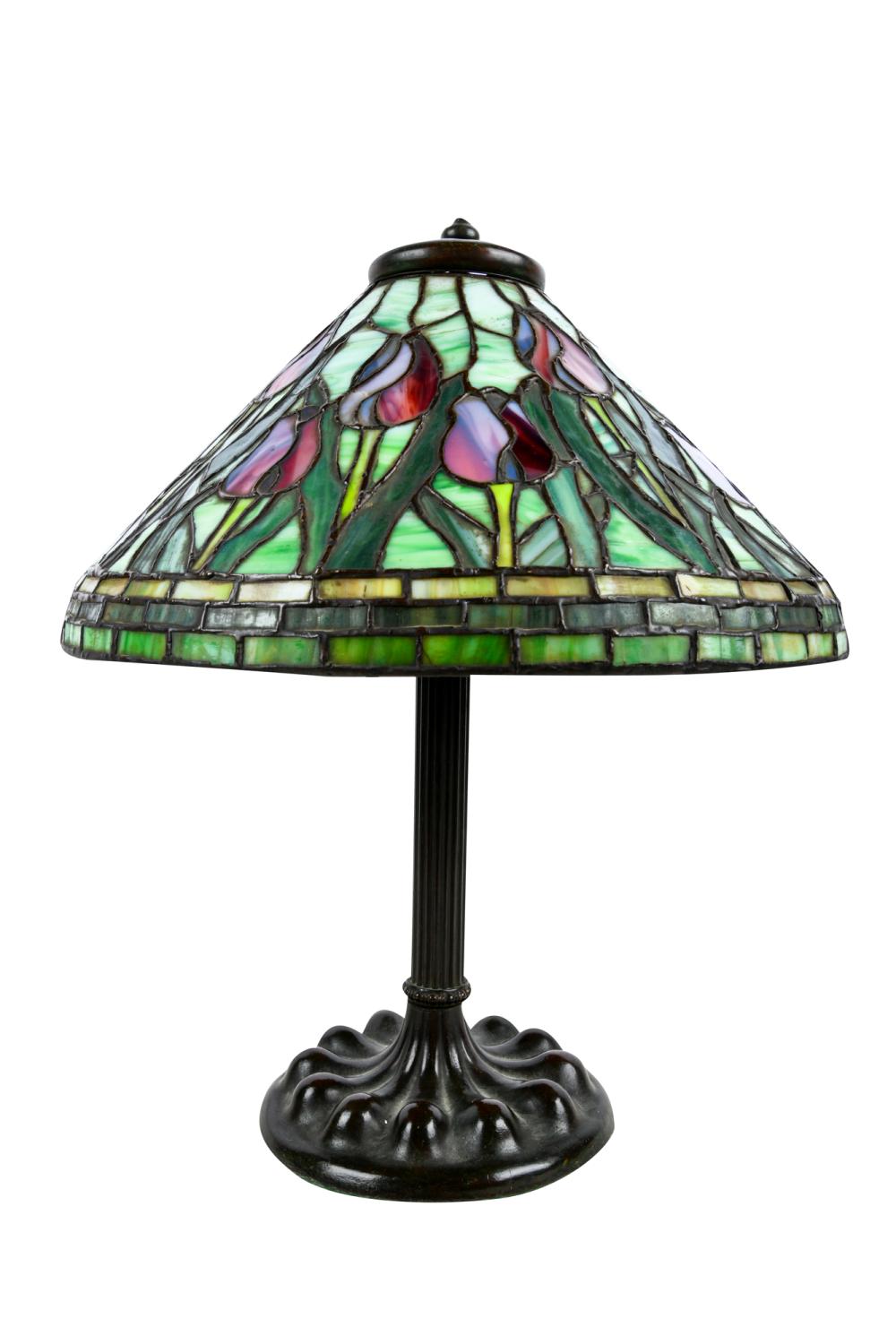 LEADED GLASS TABLE LAMPunsigned shade