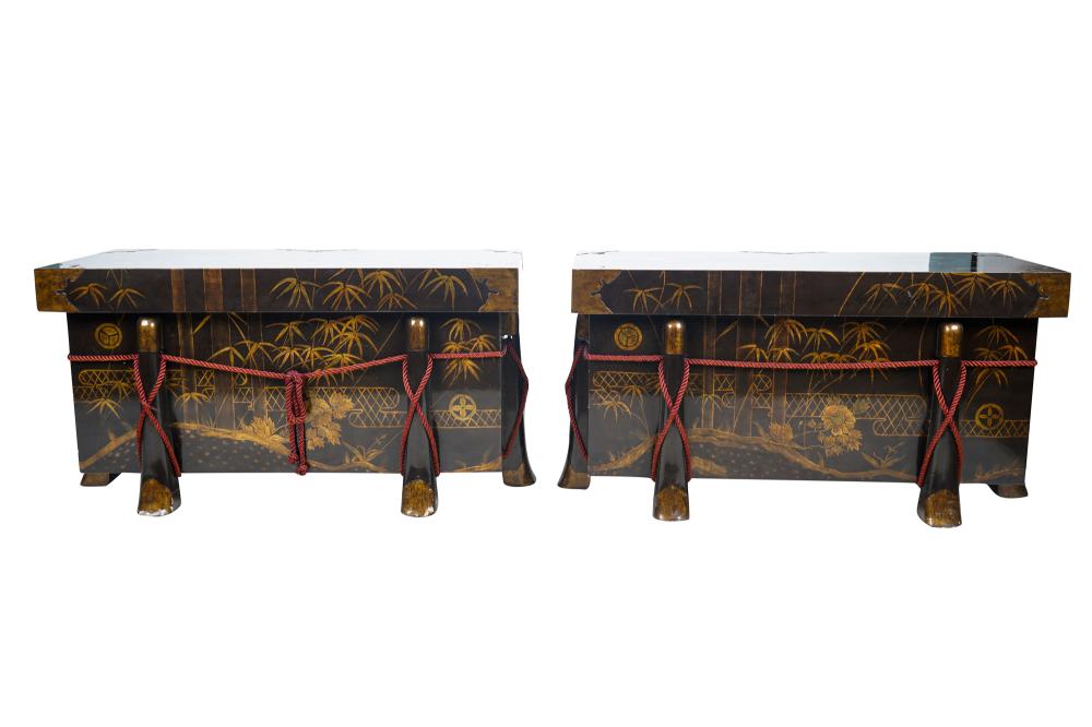 PAIR OF CHINESE LACQUERED WEDDING 337048
