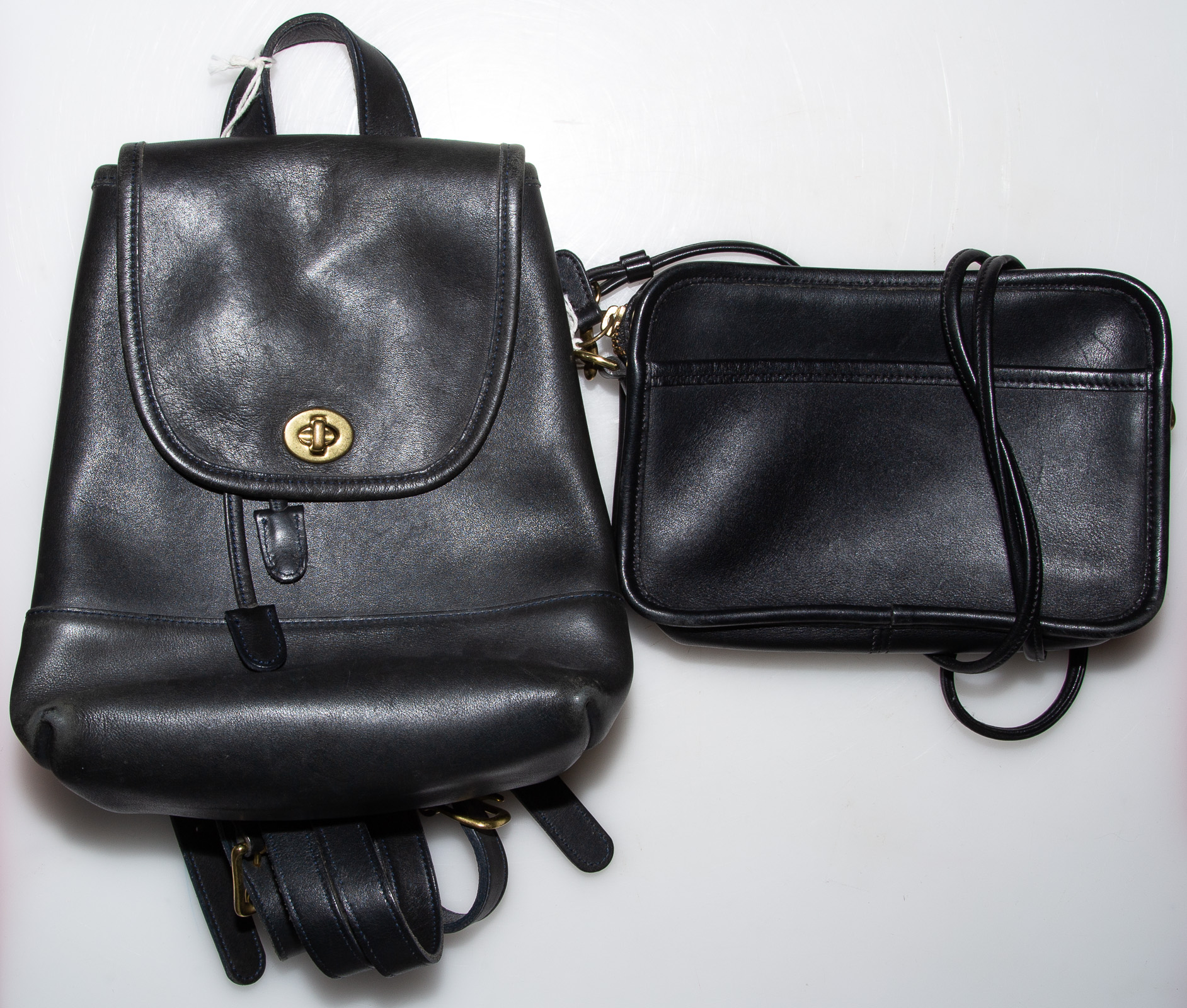 COACH BLACK LEATHER CROSSBODY &