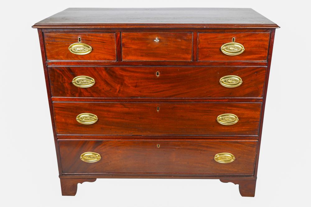 FEDERAL STYLE MAHOGANY CHEST OF