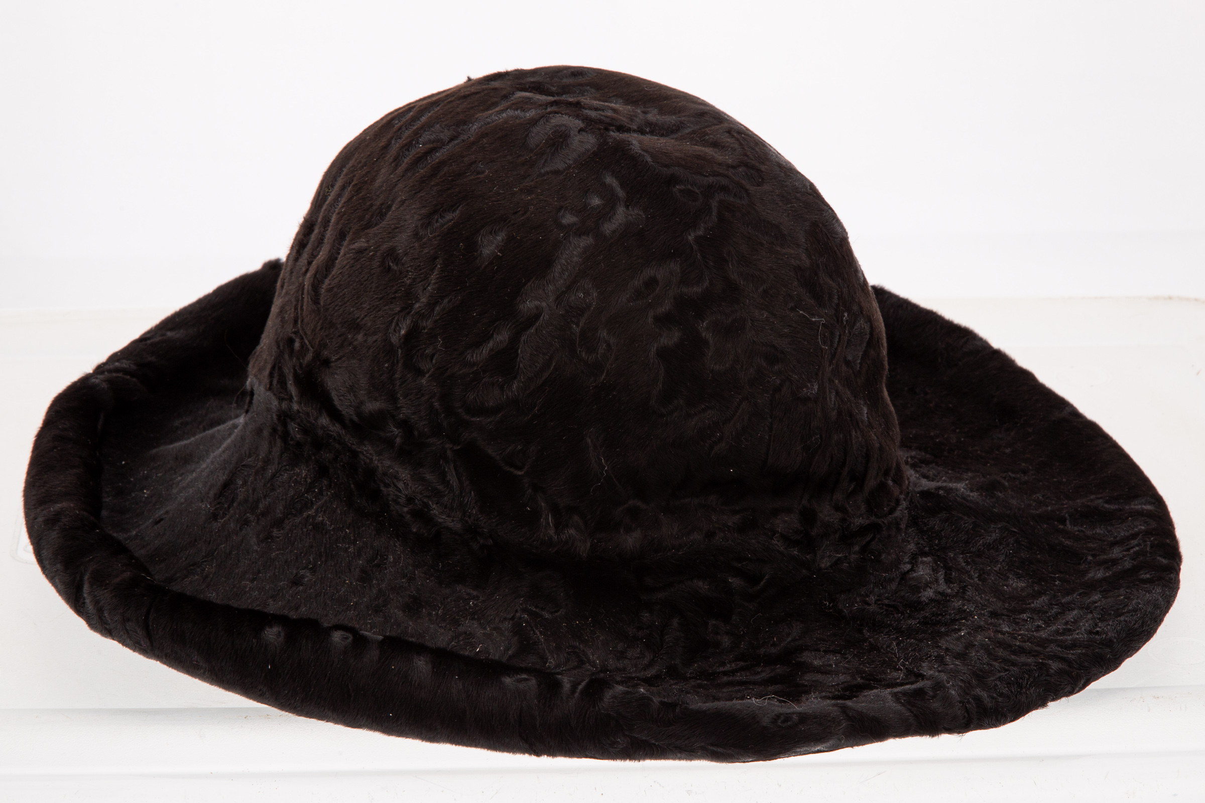 GALANOS BROADTAIL HAT  337412