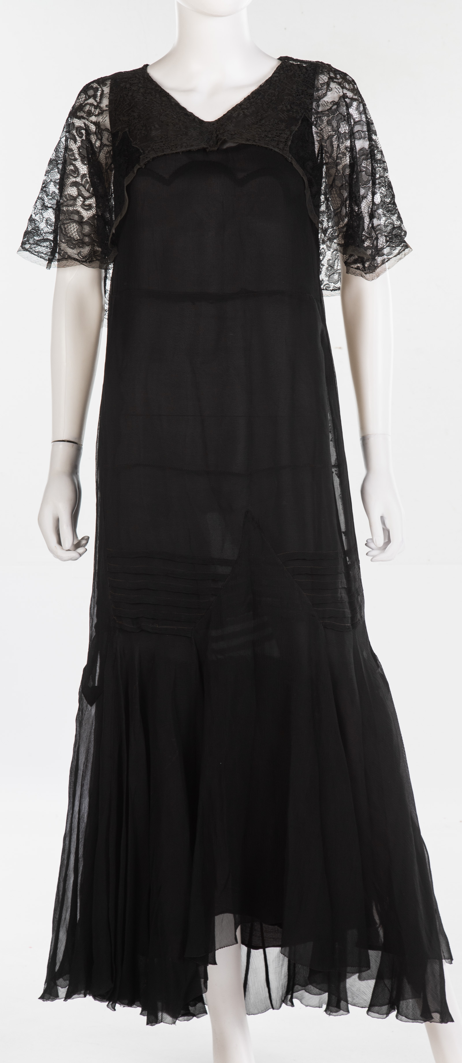 BLACK SILK CHIFFON AND LACE EVENING