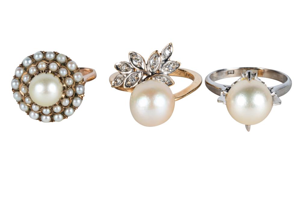 GROUP OF THREE PEARL RINGSthe 14 337598