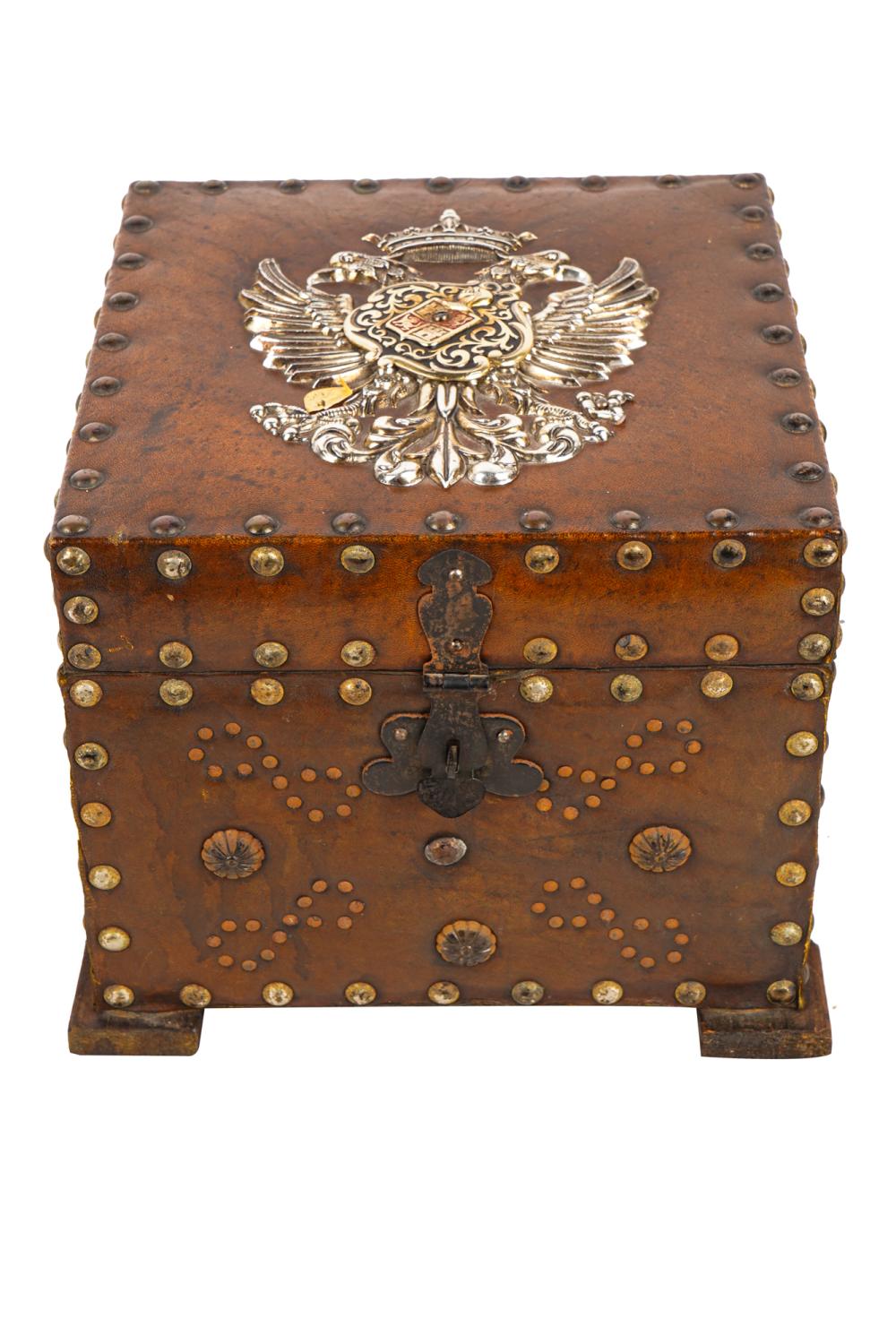 LEATHER WRAPPED COAT OF ARMS BOXstudded 3375d7