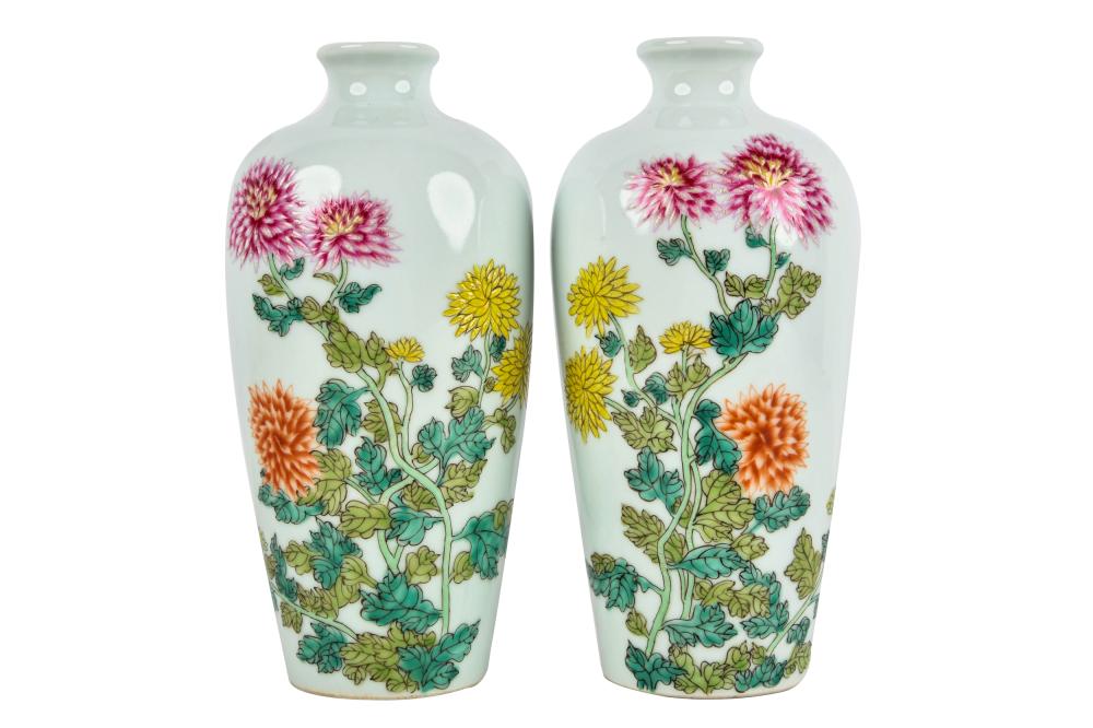 PAIR OF CHINESE PORCELAIN VASESeach