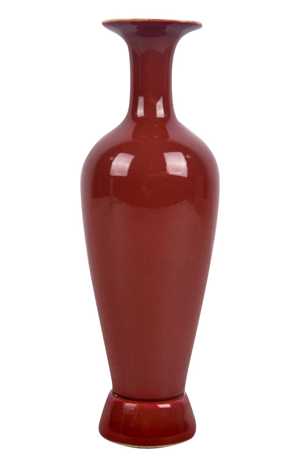 CHINESE OXBLOOD PORCELAIN VASEwith 3376c4