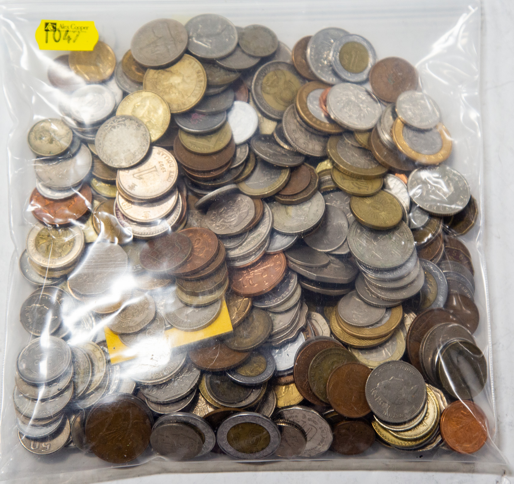 250+ WORLD COINS United Kingdom, some