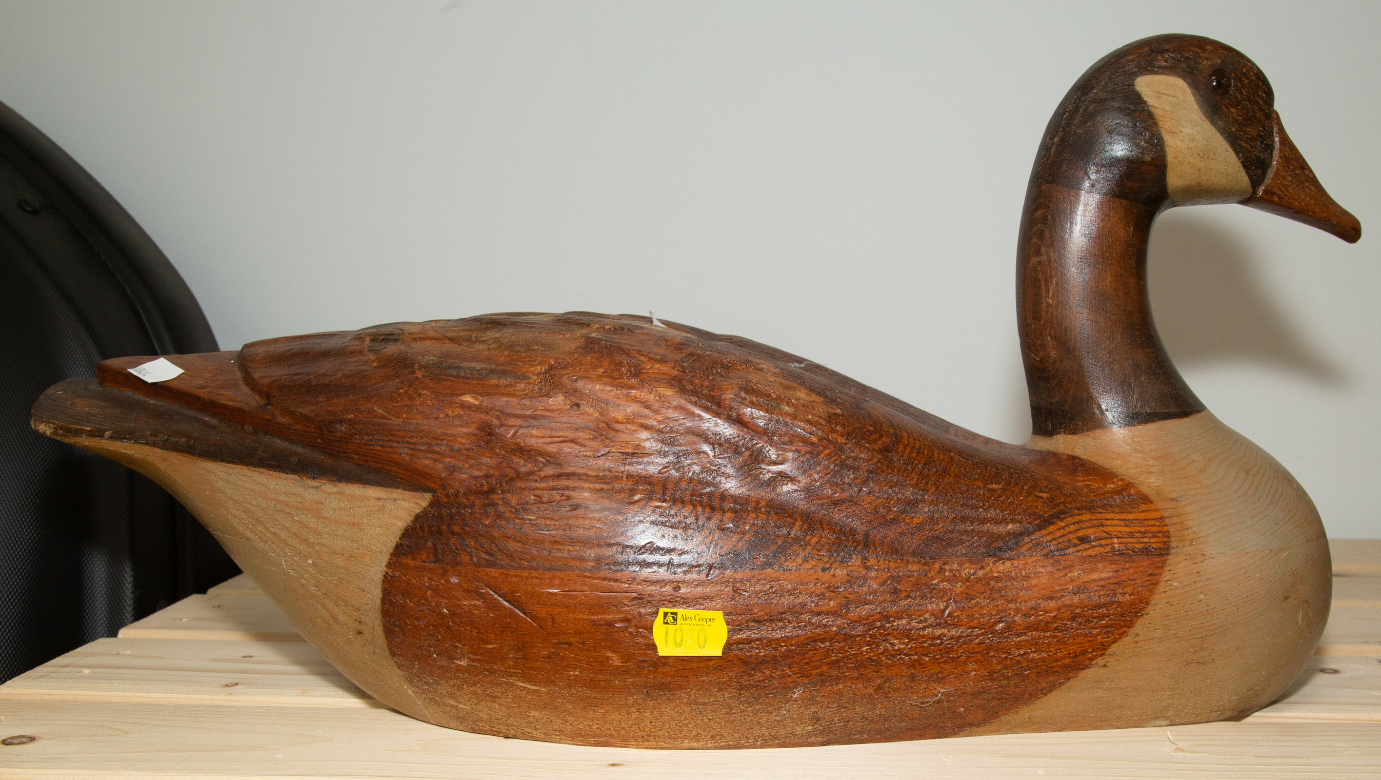 CARVED WOOD CANADA GOOSE DECOY 3376f1