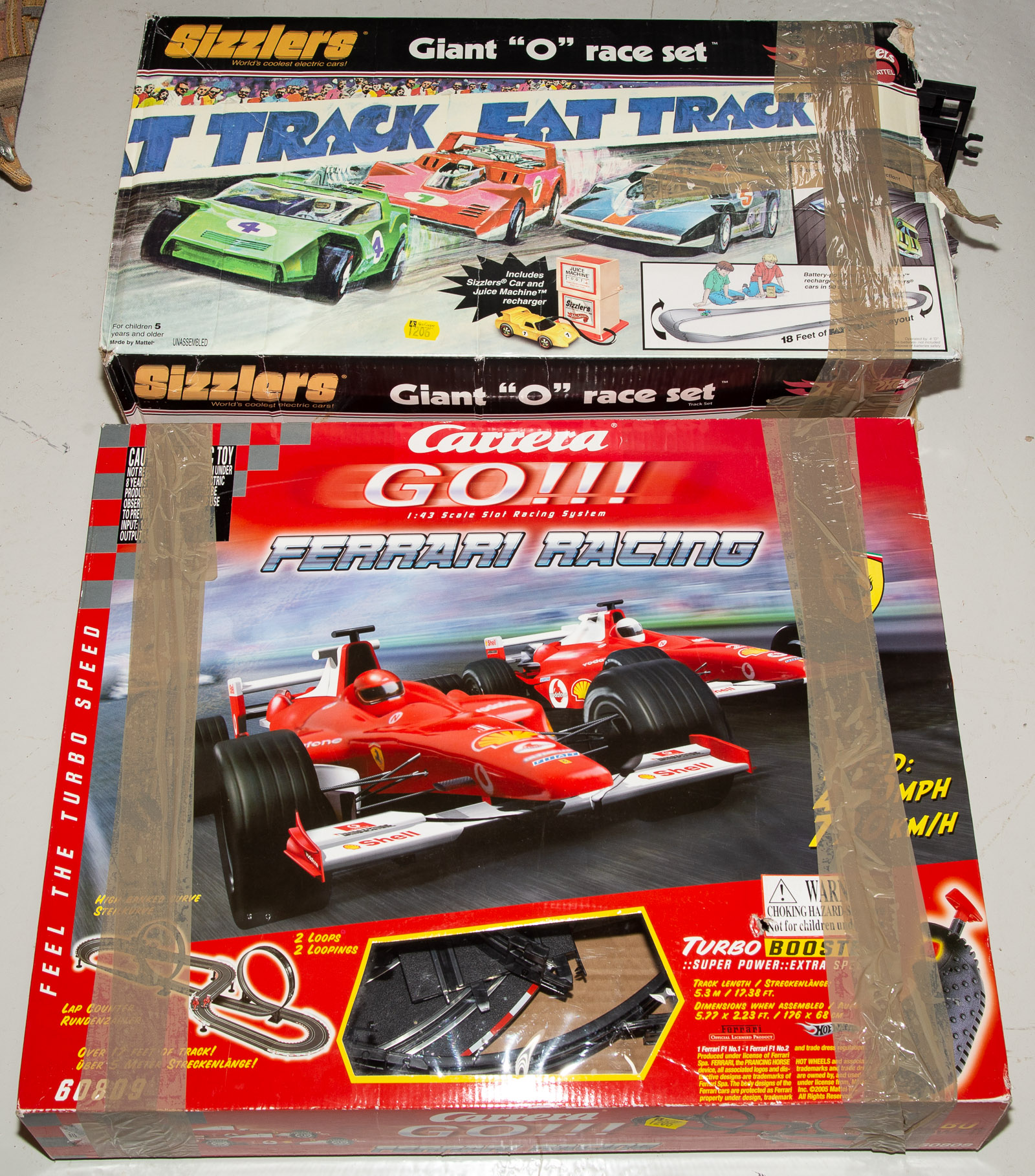 TWO BOXED RACE SETS Including Sizzlers 3377d3