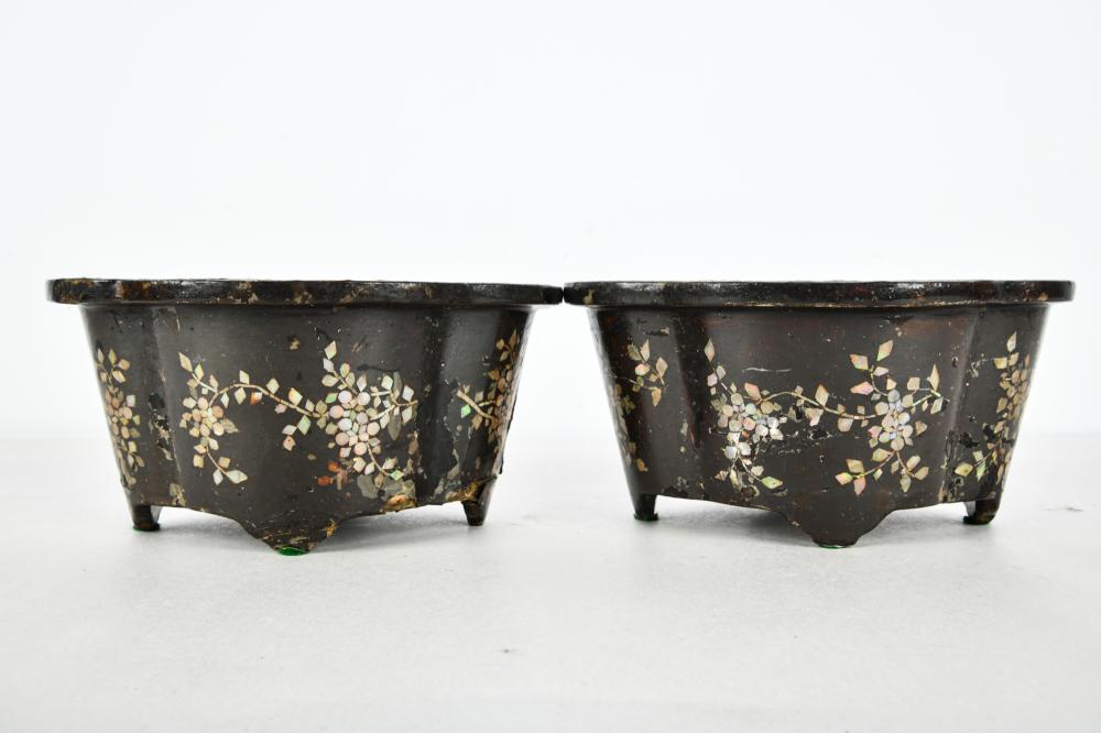 PAIR CHINESE LACQUERED JARDINIERESinlaid