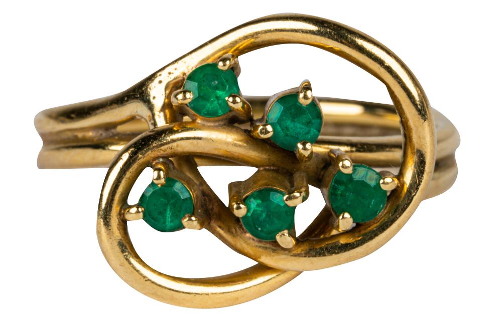 18 KARAT GOLD & EMERALD RINGcontaining